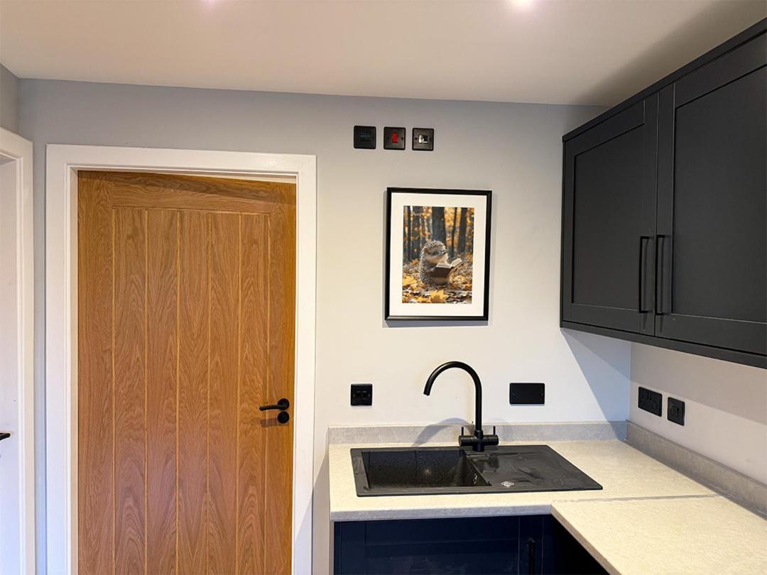 River Logie Lodges Westfield  外观 照片
