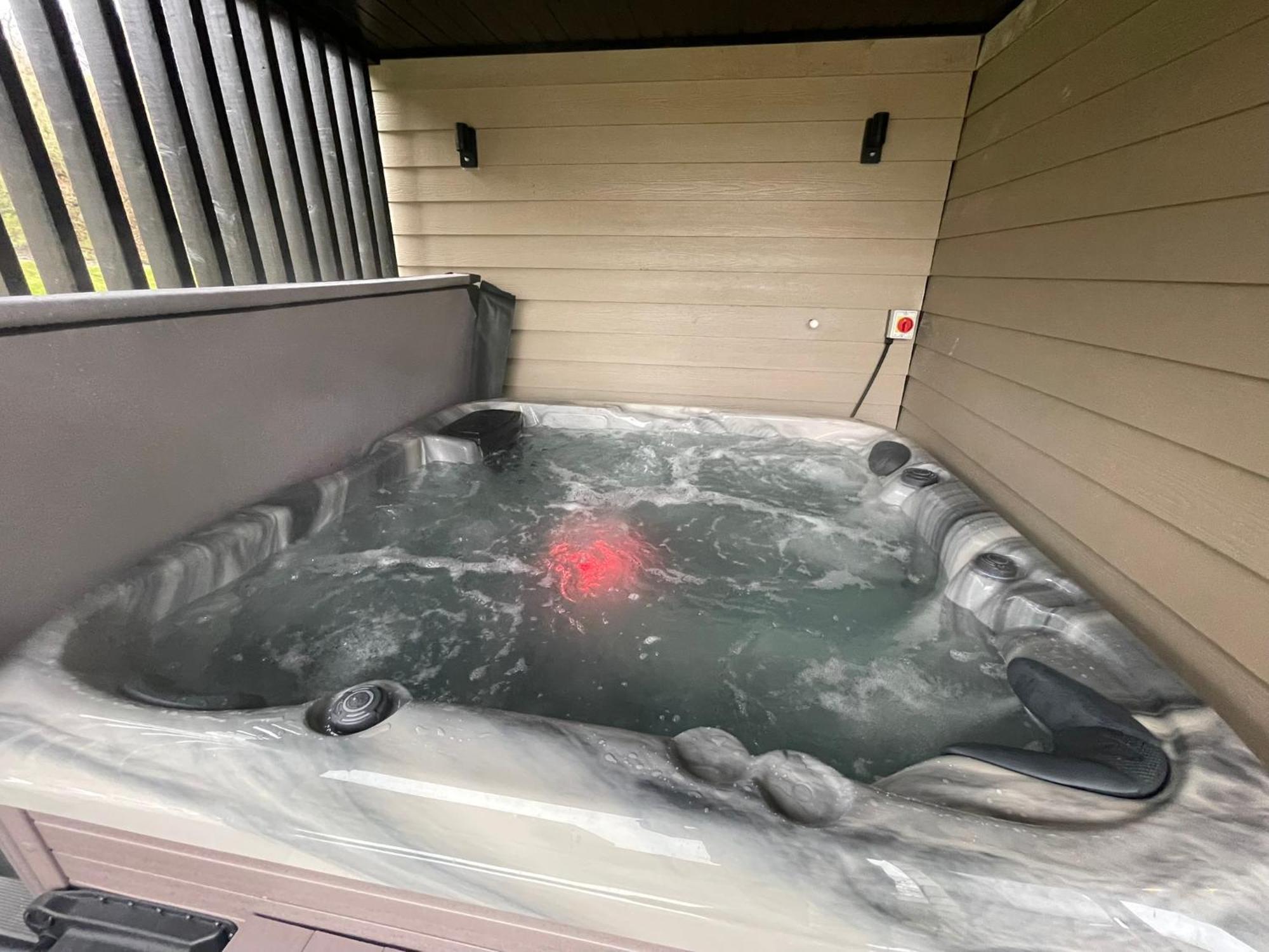 River Logie Lodges Westfield  外观 照片